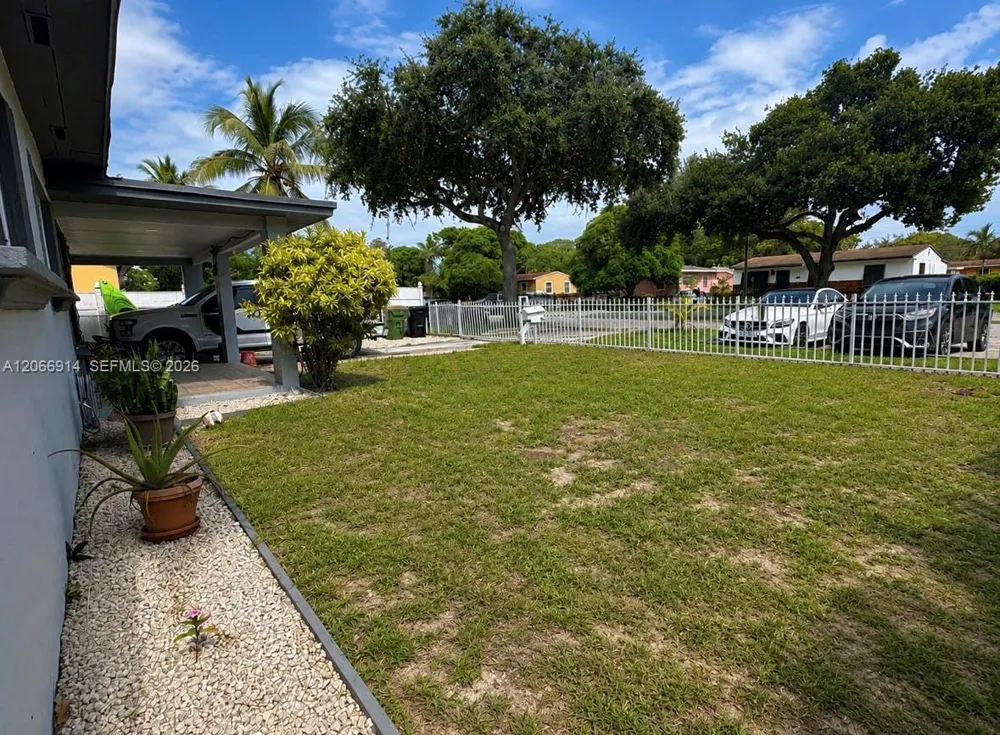 1650 NW 123rd St North Miami, FL 33167