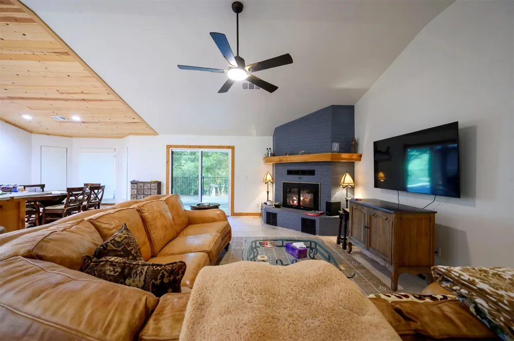 415203 Cornelius Road Antlers, OK 74523