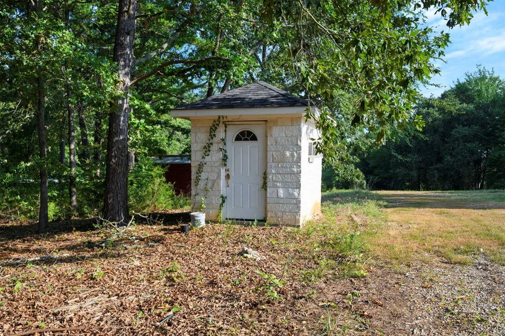 415203 Cornelius Road Antlers, OK 74523