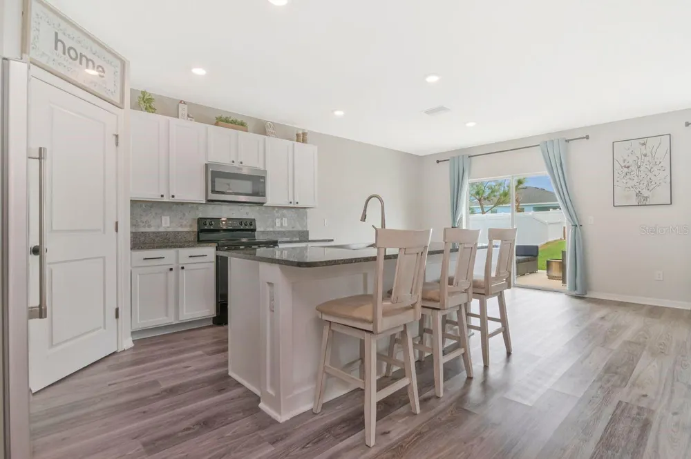 6803 EZRA LOFT PLACE Zephyrhills, FL 33541