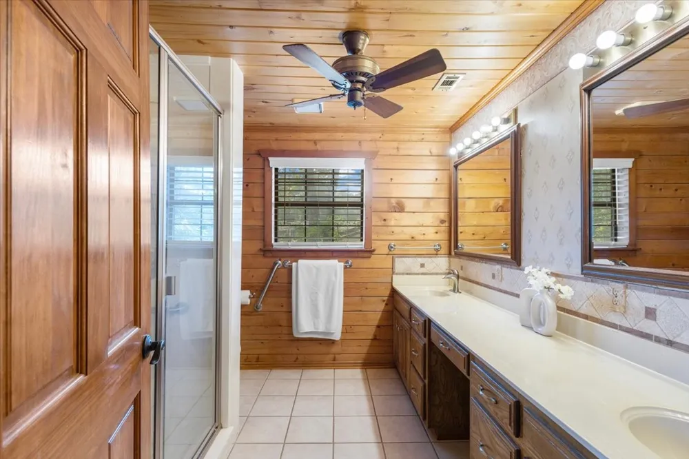 1603 Pineview Lane Hideaway, TX 75771