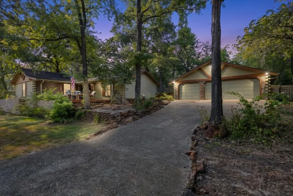 1603 Pineview Lane Hideaway, TX 75771