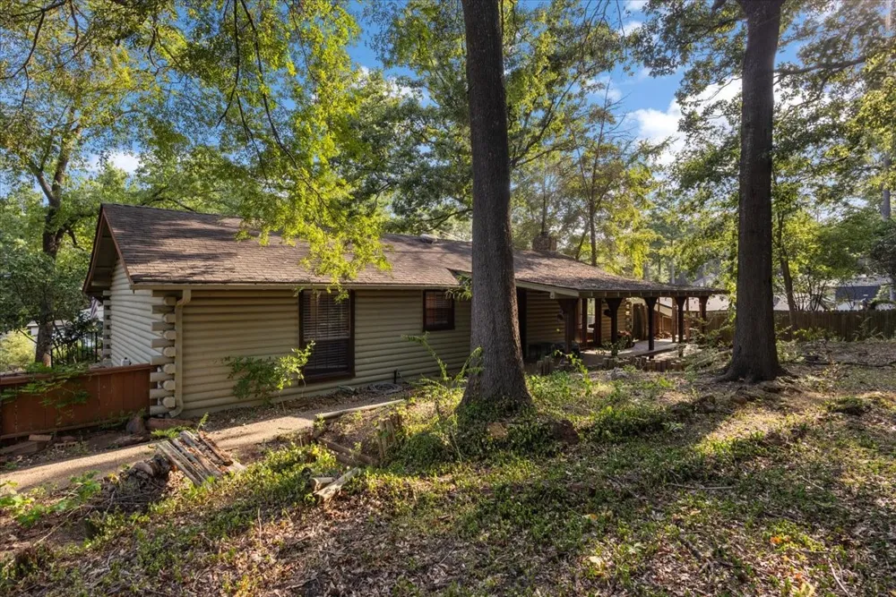 1603 Pineview Lane Hideaway, TX 75771