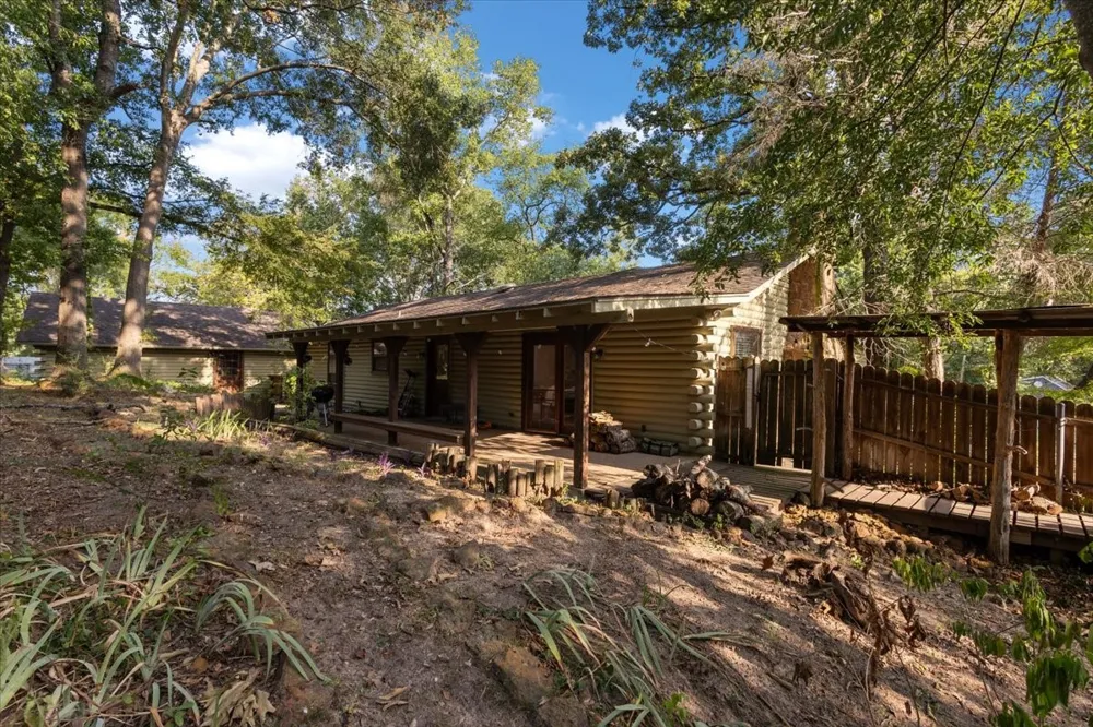 1603 Pineview Lane Hideaway, TX 75771