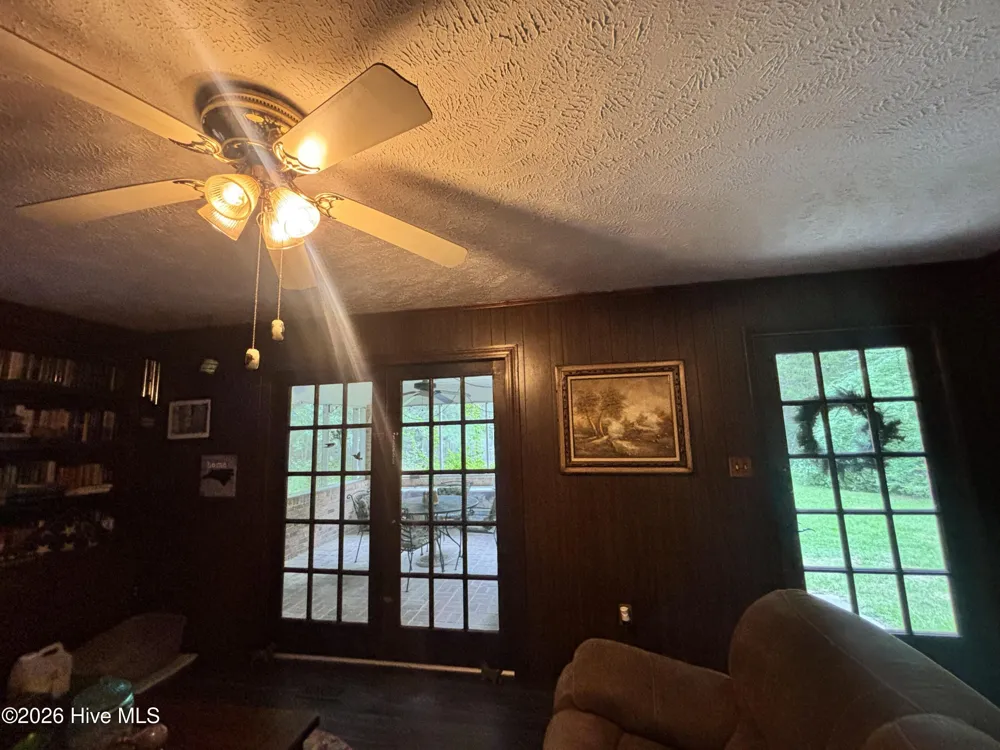 22581 Hoyl Circle Maxton, NC 28364