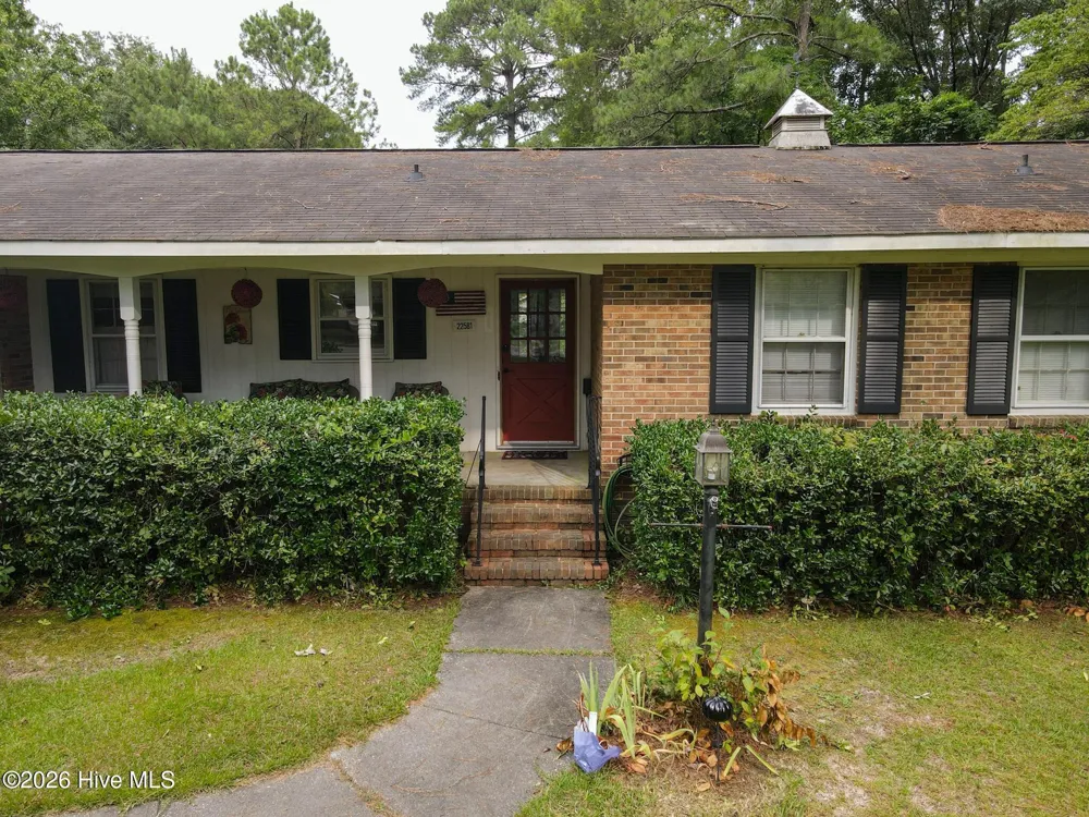 22581 Hoyl Circle Maxton, NC 28364