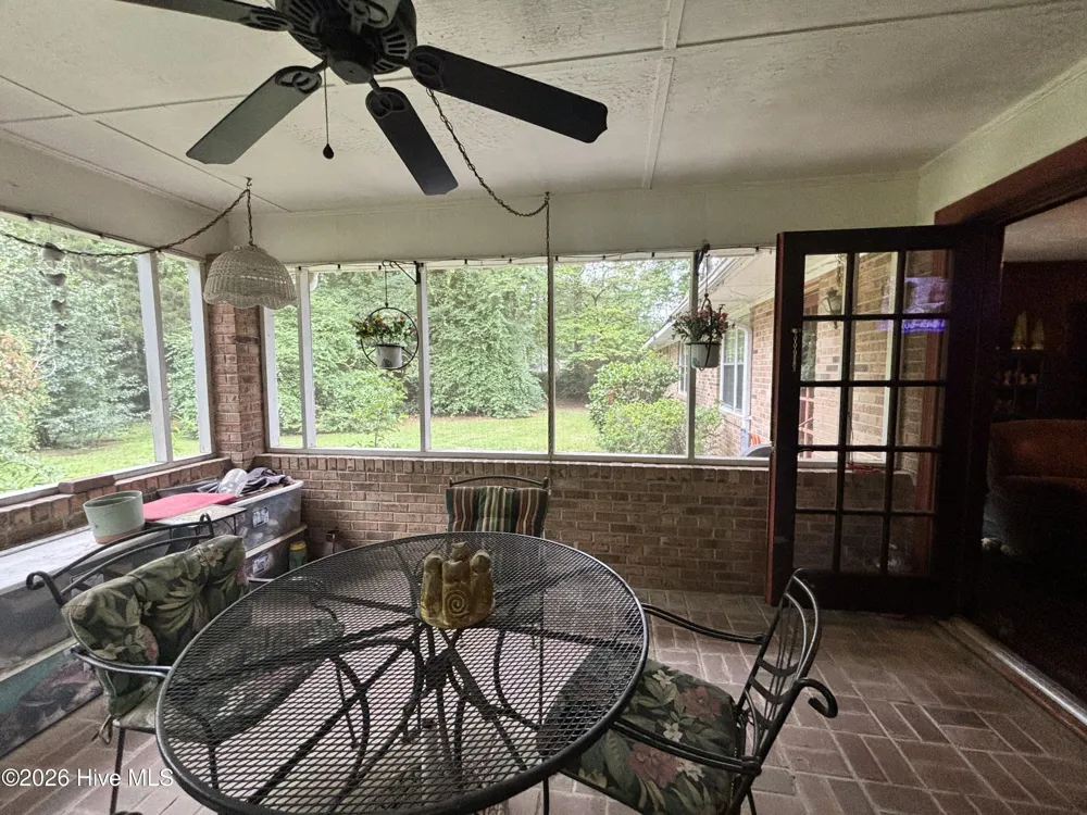 22581 Hoyl Circle Maxton, NC 28364