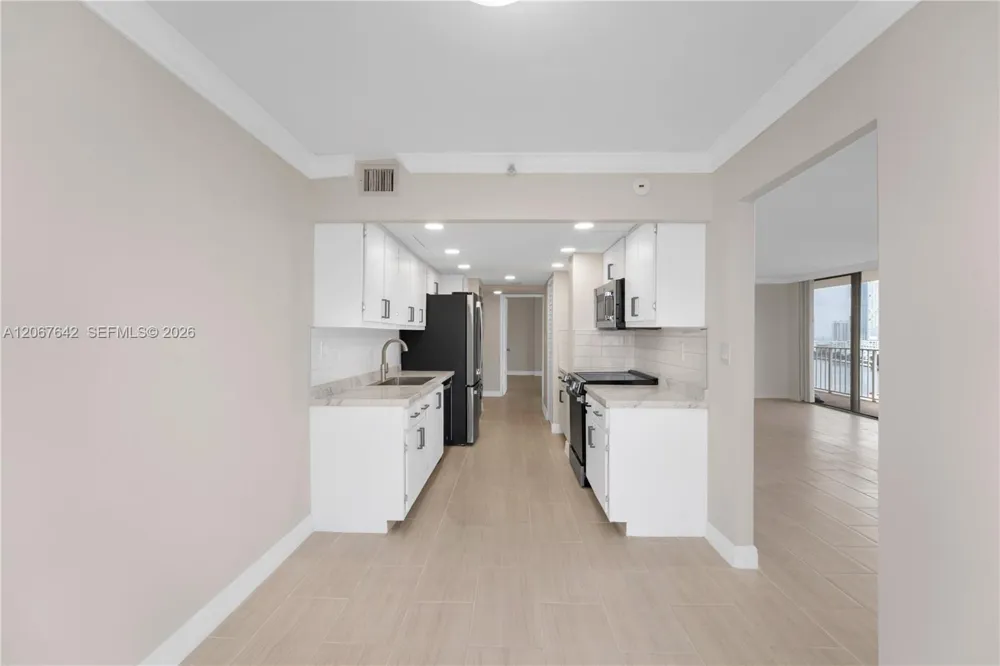 290 174th St #1519 Sunny Isles Beach, FL 33160