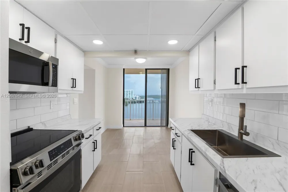 290 174th St #1519 Sunny Isles Beach, FL 33160
