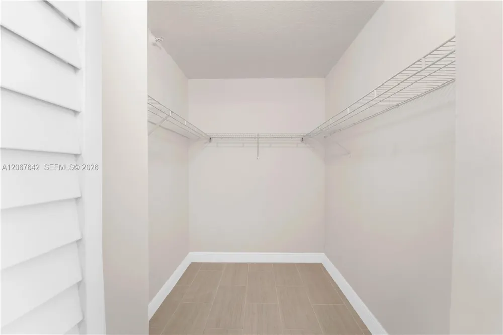 290 174th St #1519 Sunny Isles Beach, FL 33160