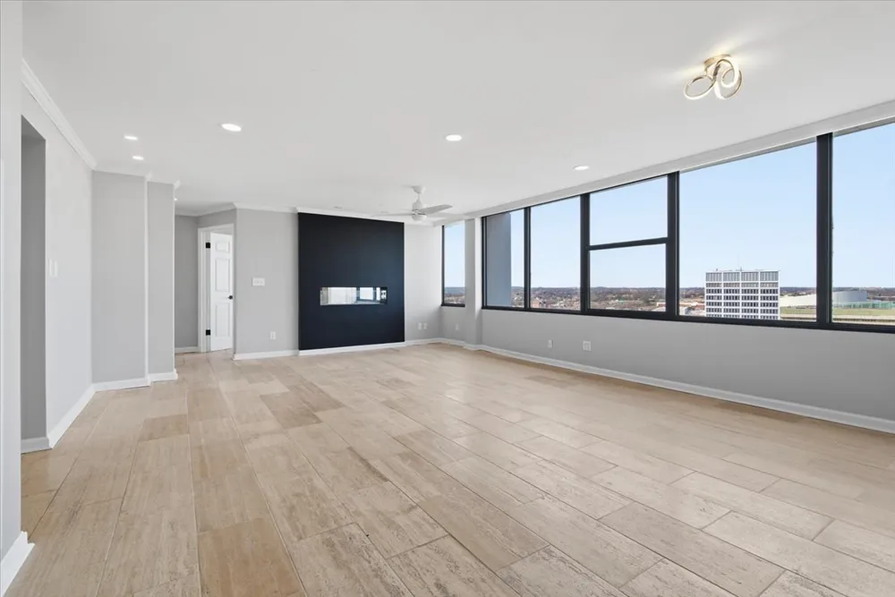 450 W 7th Street #1801-1802 Tulsa, OK 74119