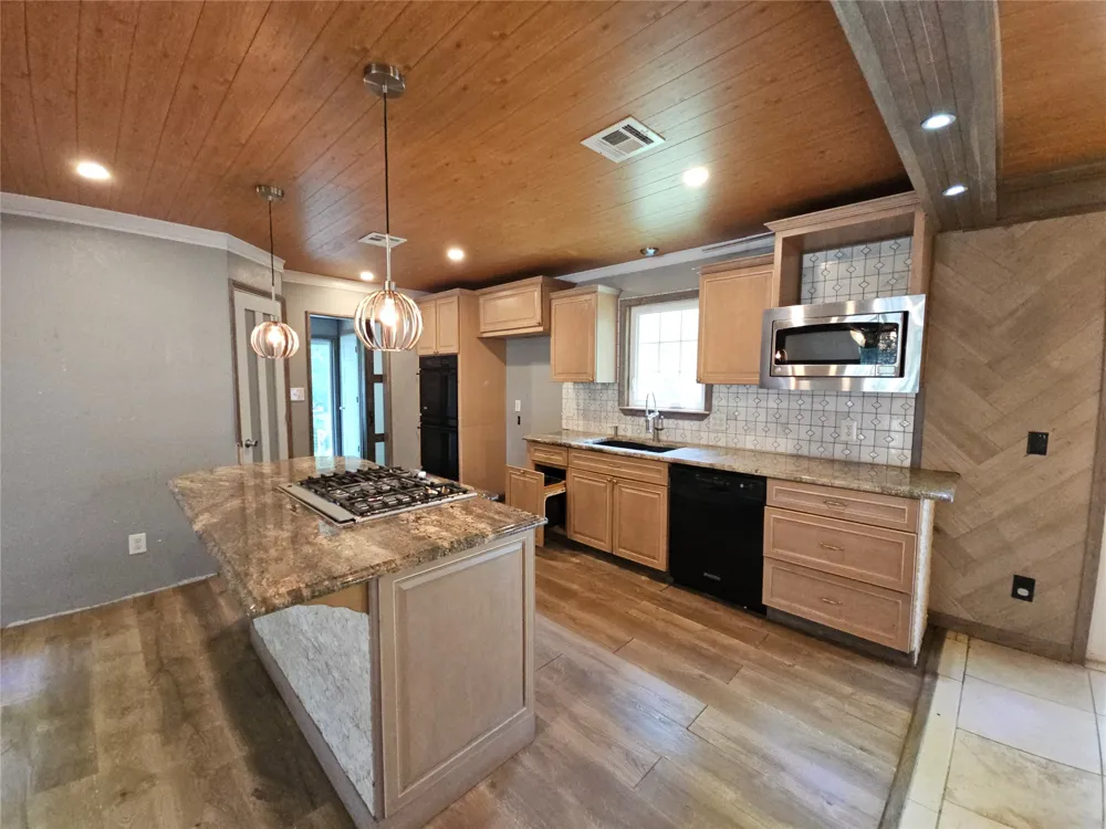 409 W 4th Avenue Bristow, OK 74010