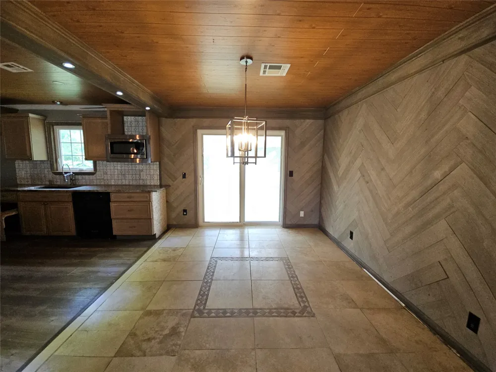409 W 4th Avenue Bristow, OK 74010