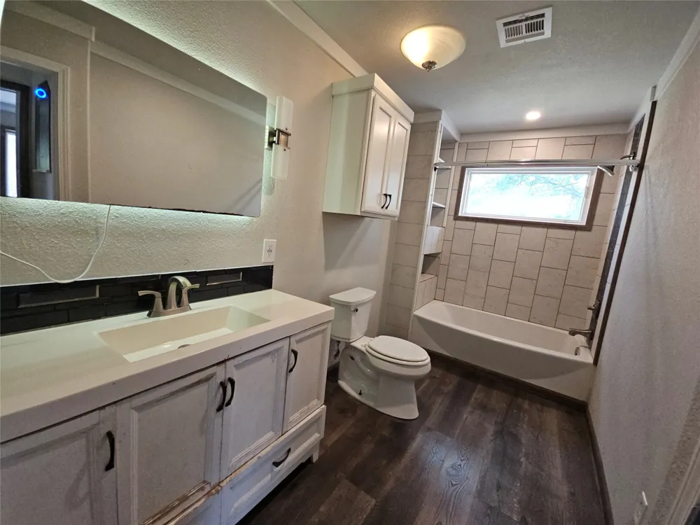 409 W 4th Avenue Bristow, OK 74010