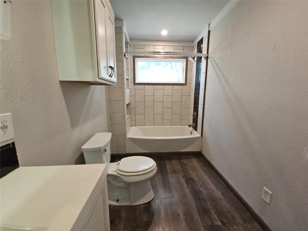 409 W 4th Avenue Bristow, OK 74010