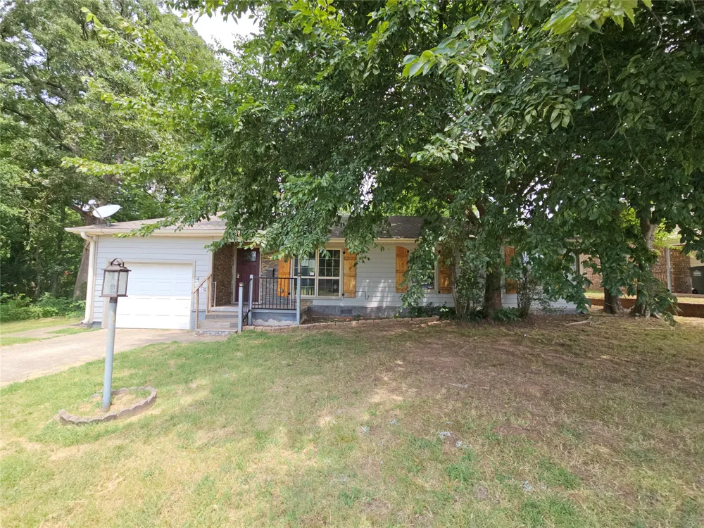 409 W 4th Avenue Bristow, OK 74010
