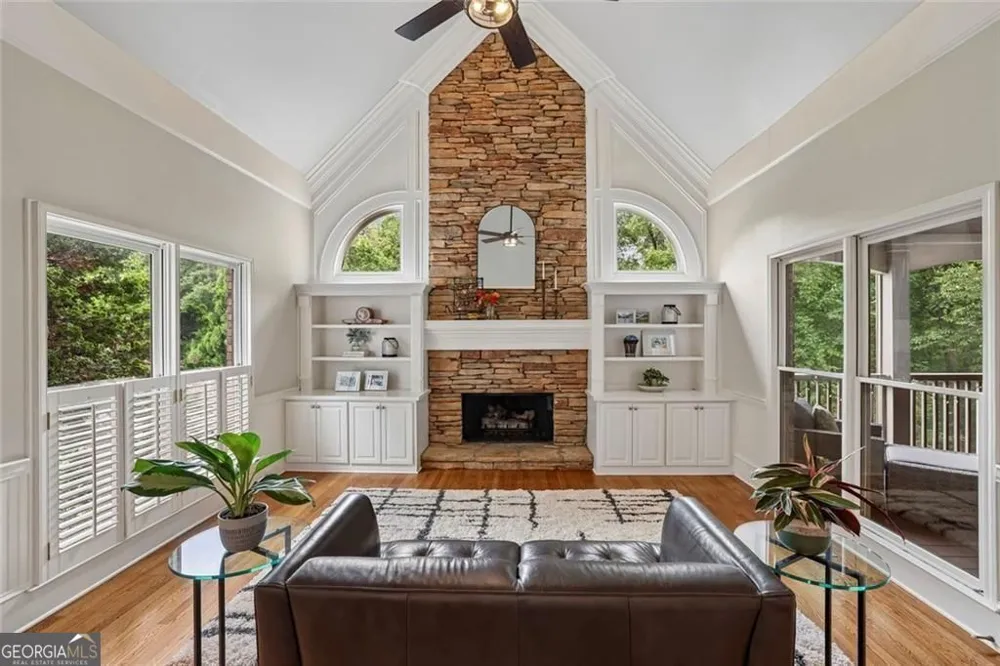 1200 Richmond Glen CIR Milton, GA 30004
