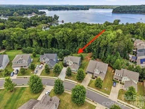 561 Sandbar Point Lake Wylie, SC 29710