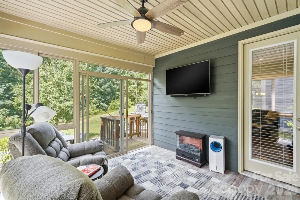 561 Sandbar Point Lake Wylie, SC 29710