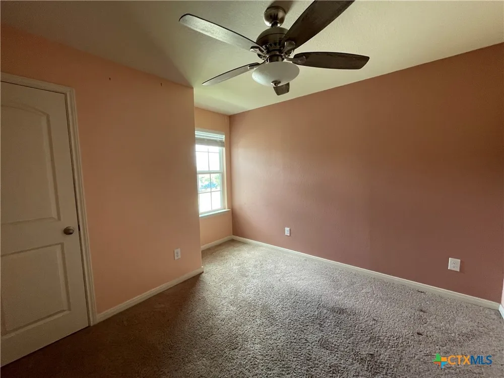 409 Wincliff Lane Jarrell, TX 76537