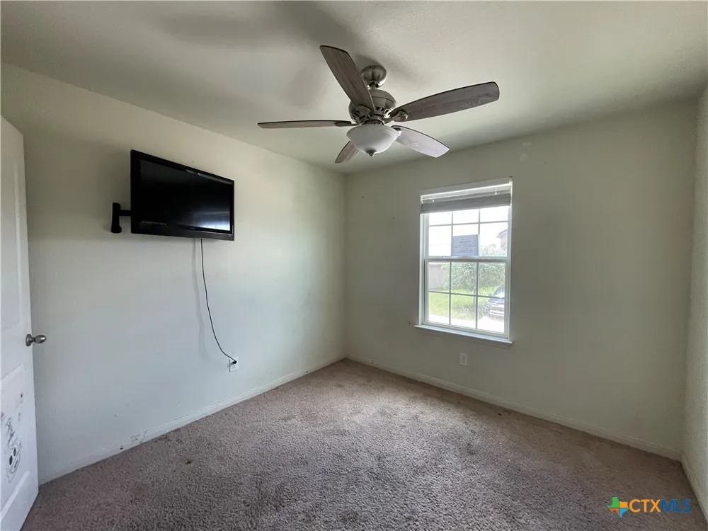 409 Wincliff Lane Jarrell, TX 76537