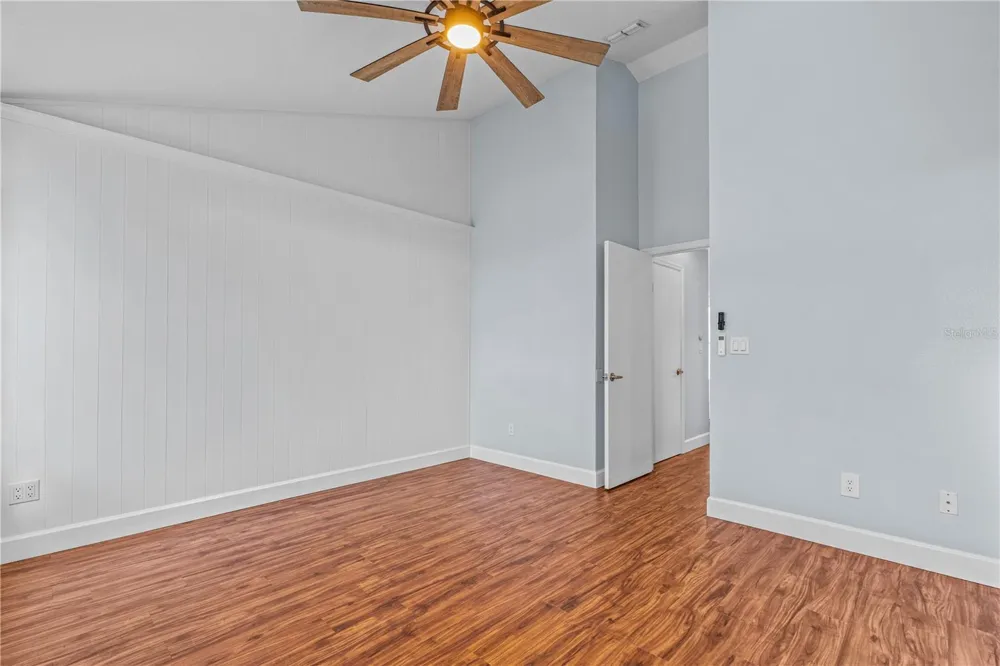 762 PINE SHORES CIRCLE New Smyrna Beach, FL 32168