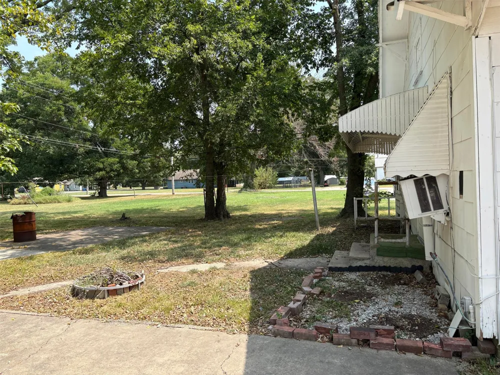 214 S Main Street Afton, OK 74331