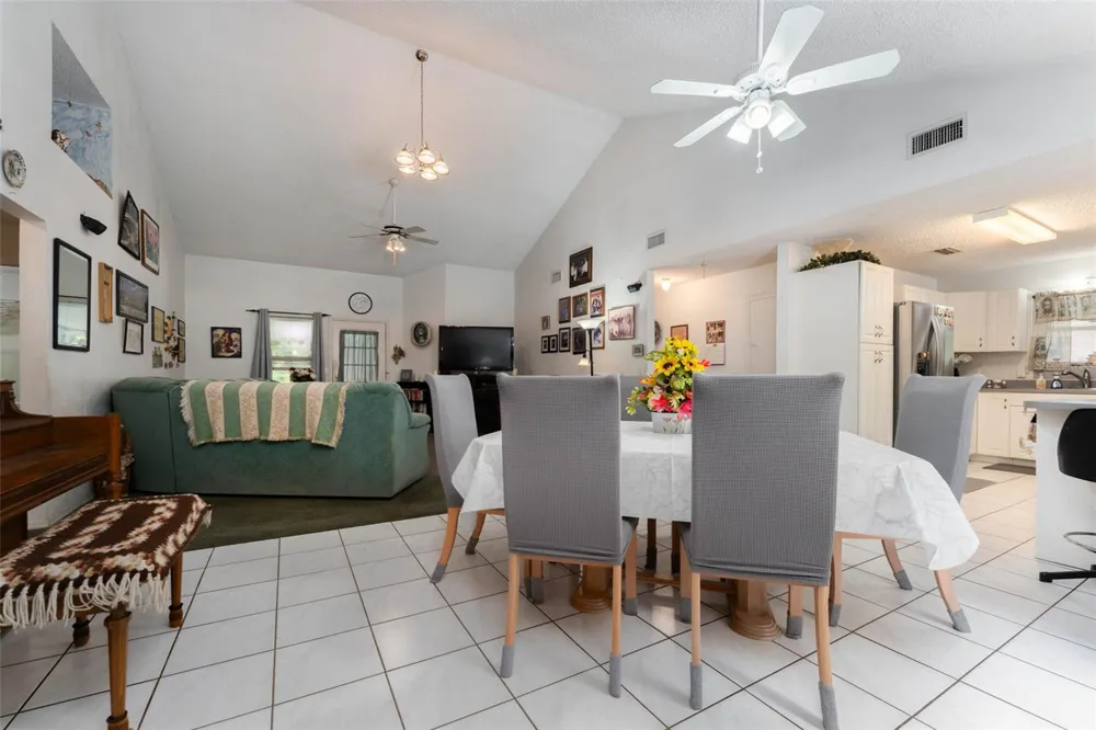 15370 APACHE DRIVE Thonotosassa, FL 33592