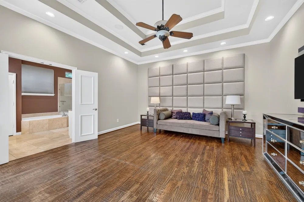 18728 Thorntree Lane Dallas, TX 75252