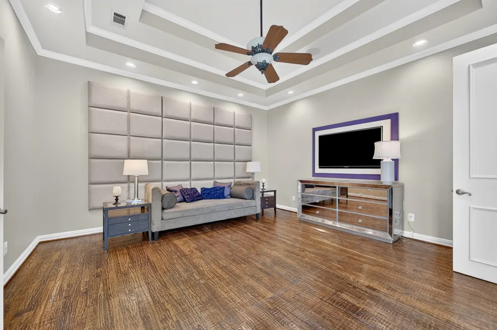 18728 Thorntree Lane Dallas, TX 75252