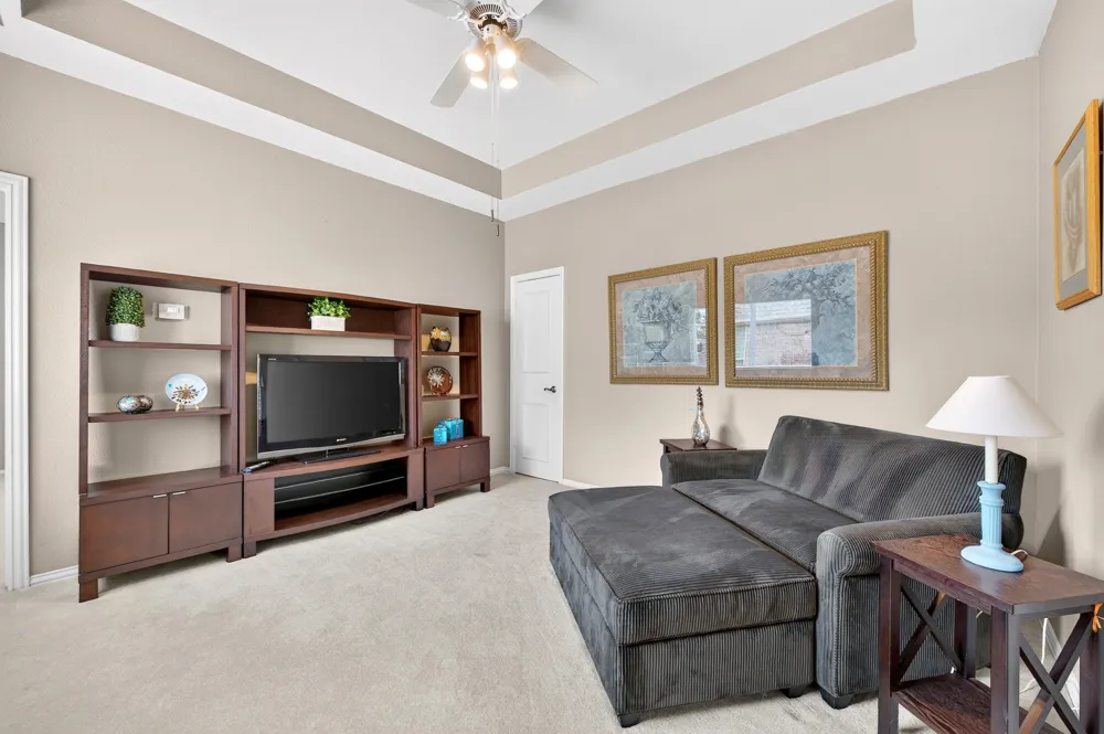 18728 Thorntree Lane Dallas, TX 75252