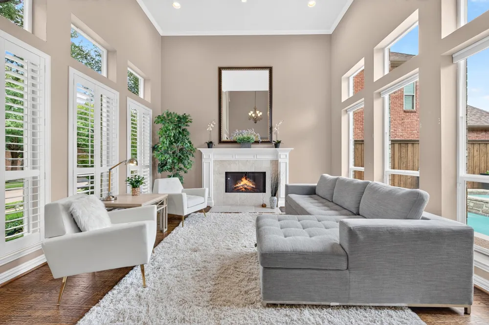 18728 Thorntree Lane Dallas, TX 75252