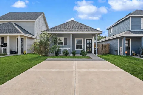 9903 Opal Stone Way