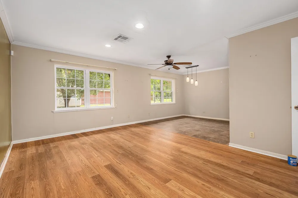 536 Wallisville Road Liberty, TX 77575
