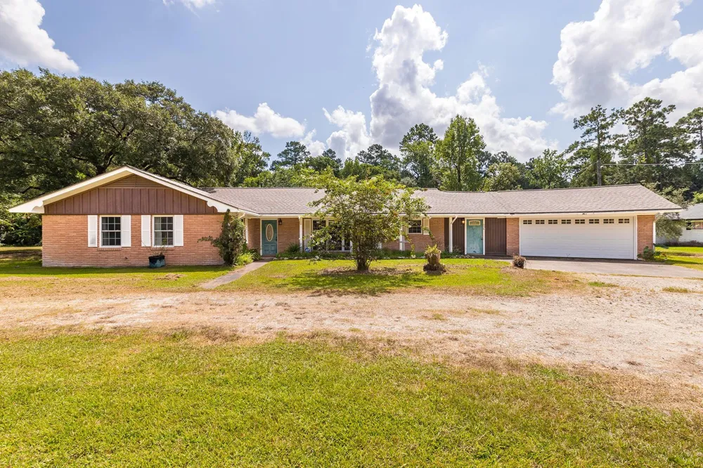 536 Wallisville Road Liberty, TX 77575