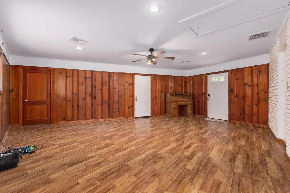 536 Wallisville Road Liberty, TX 77575