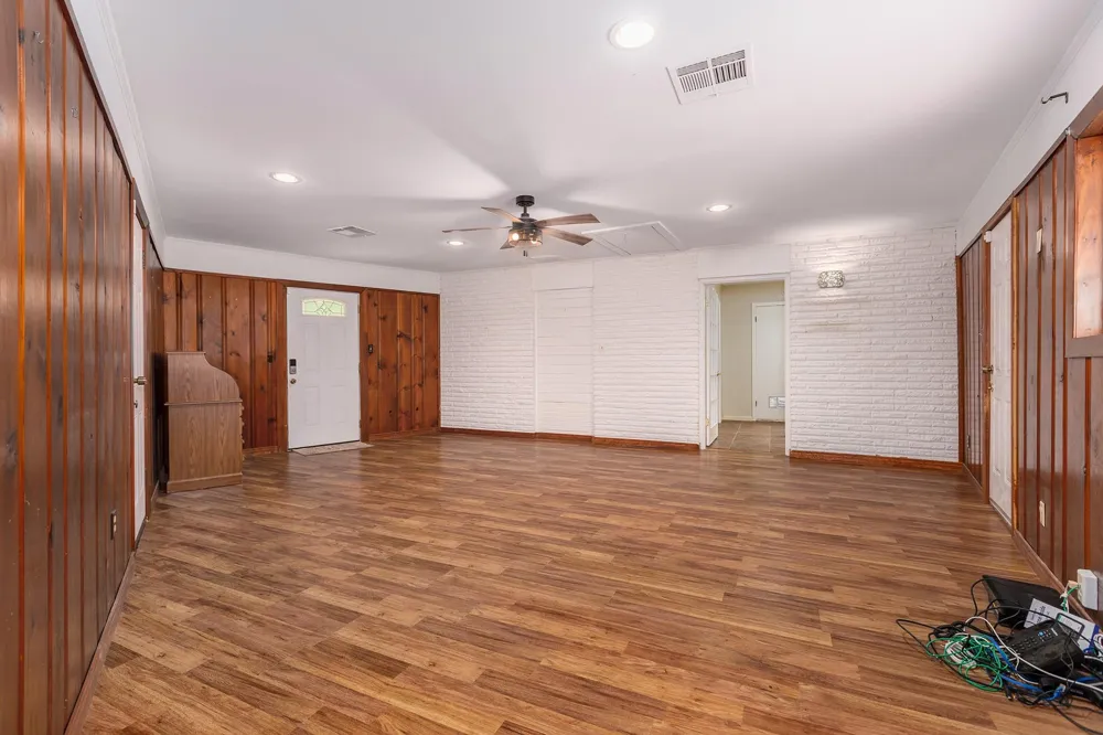 536 Wallisville Road Liberty, TX 77575