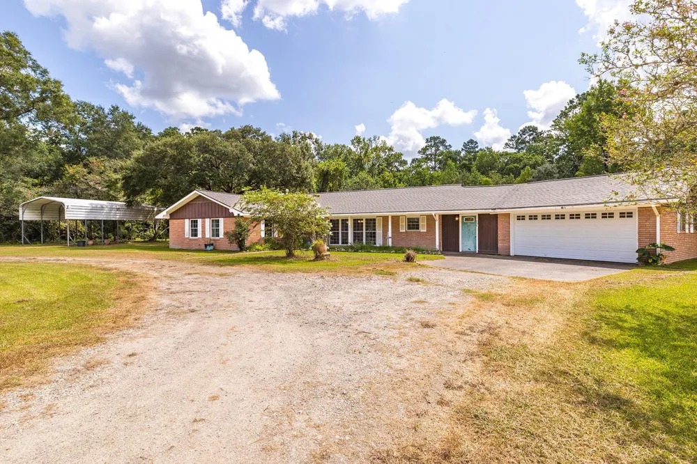 536 Wallisville Road Liberty, TX 77575