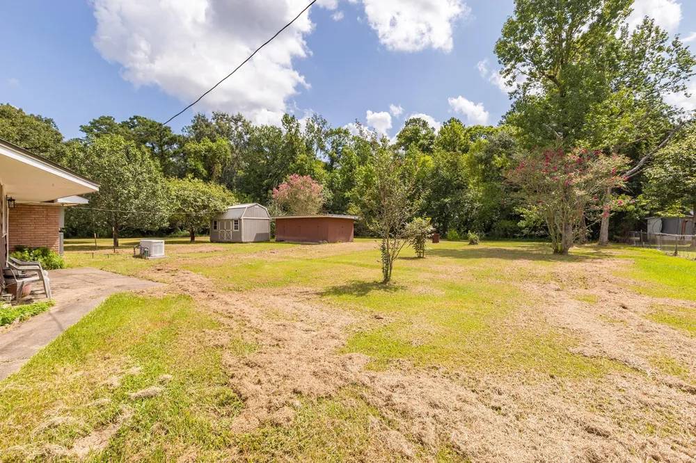 536 Wallisville Road Liberty, TX 77575