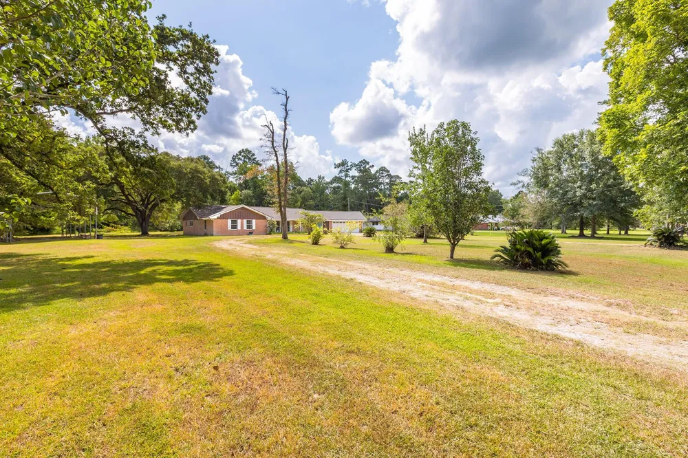 536 Wallisville Road Liberty, TX 77575