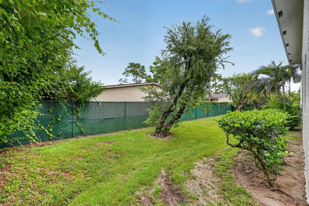 1200 SE Parkview Place #F-5 Stuart, FL 34994