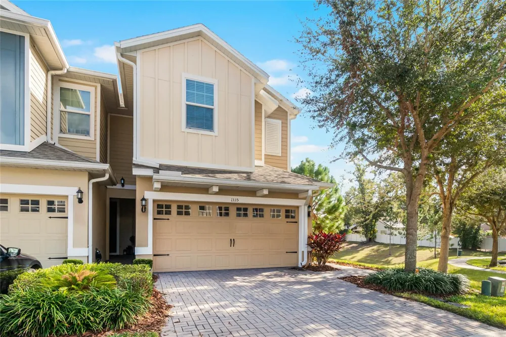 1335 E 10TH STREET Apopka, FL 32703