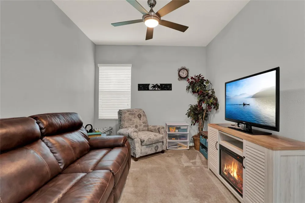1335 E 10TH STREET Apopka, FL 32703