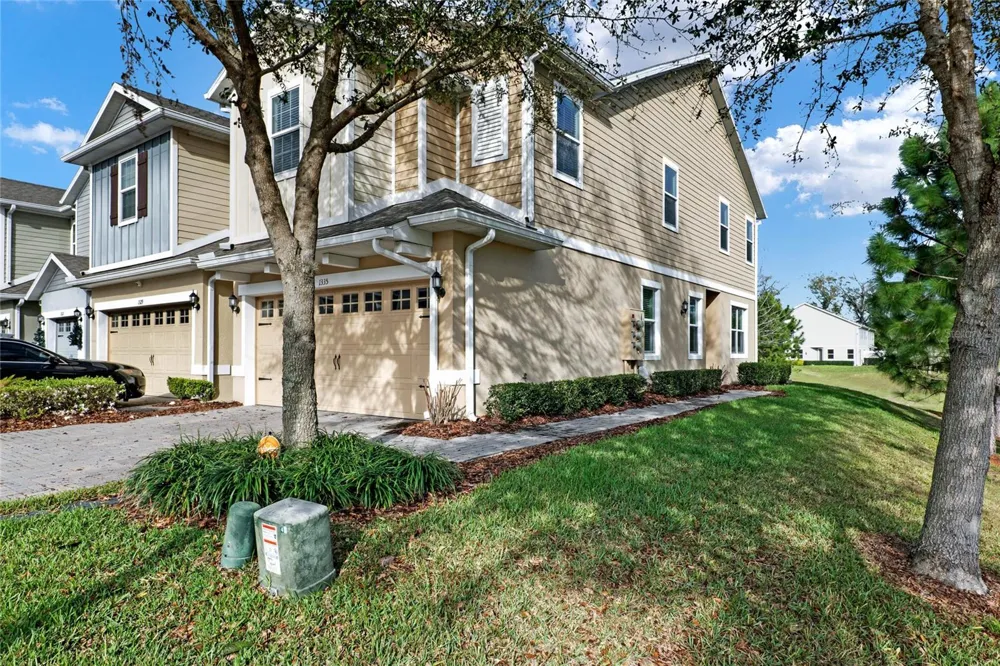 1335 E 10TH STREET Apopka, FL 32703