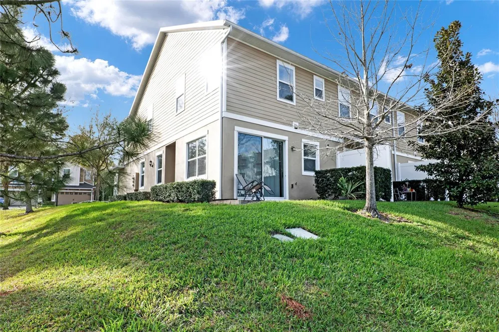 1335 E 10TH STREET Apopka, FL 32703