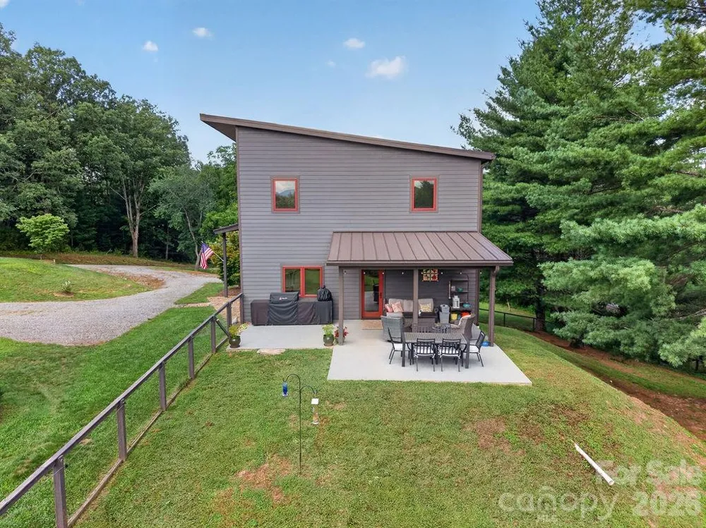 208 Gravely Branch Road Fletcher, NC 28732