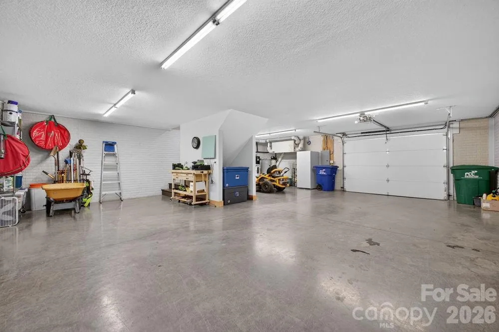 208 Gravely Branch Road Fletcher, NC 28732