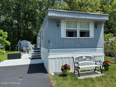 4 Alexander Avenue