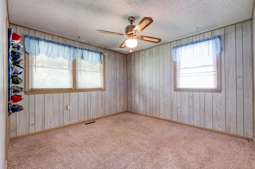 7183 Sugar Camp Dr Greenbrier, TN 37073