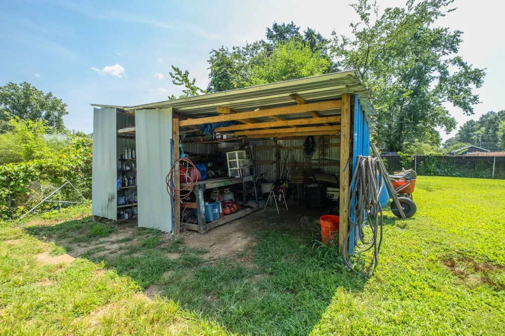 7183 Sugar Camp Dr Greenbrier, TN 37073